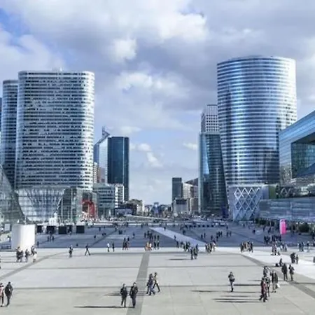 Paris La Defense - Modern With Jacuzzi Apartment *
